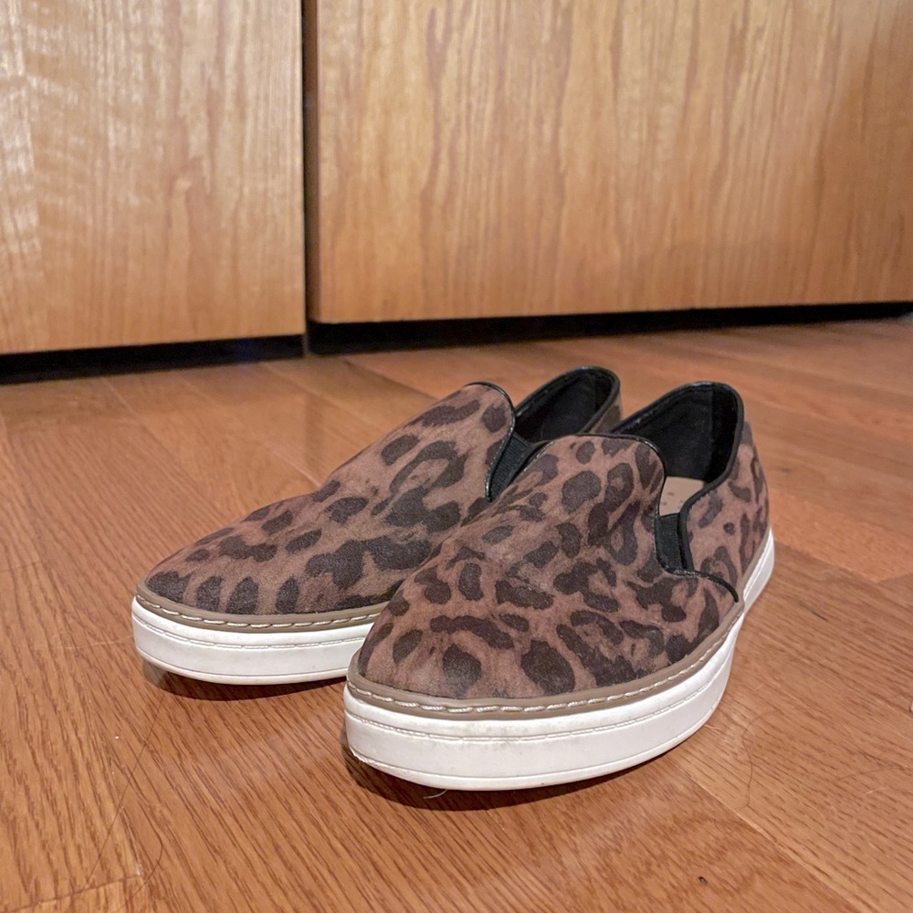 Animal print flats